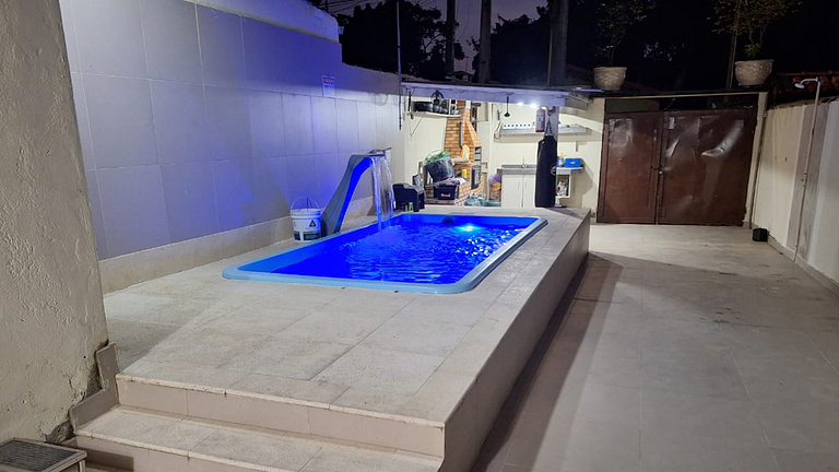 Itanhaèm a 5 min a pé da Praia: Casa c/ Piscina