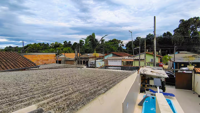 Itanhaèm a 5 min a pé da Praia: Casa c/ Piscina
